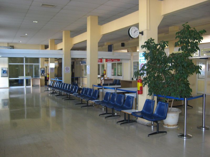 Waiting areas in the passenger terminal